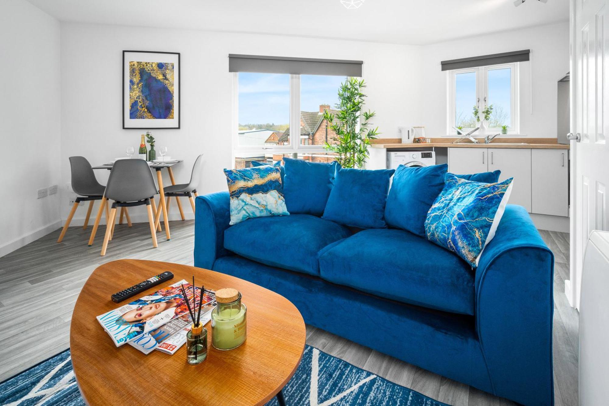 New 2 Bedroom Deluxe Apartment - Parking - Wifi & Netflix - Top Rated - 50C Cradley Heath Экстерьер фото